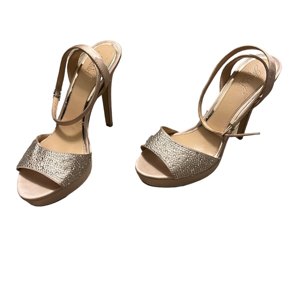 Jewel Badgley Mischa heels